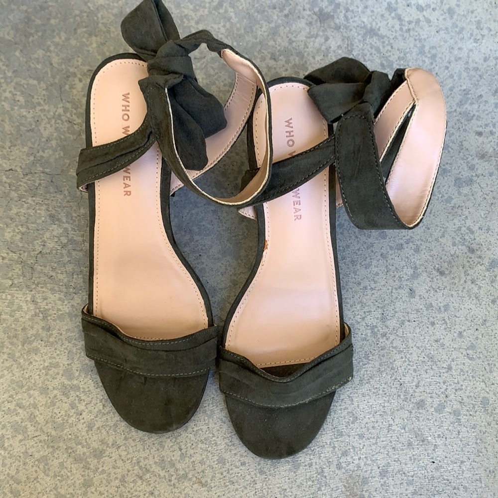 Who what wear sandals